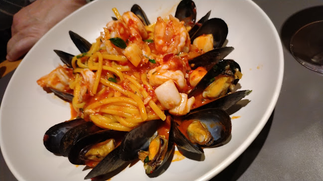 727 Hewitson St, Thunder Bay, ON P7B 6B5