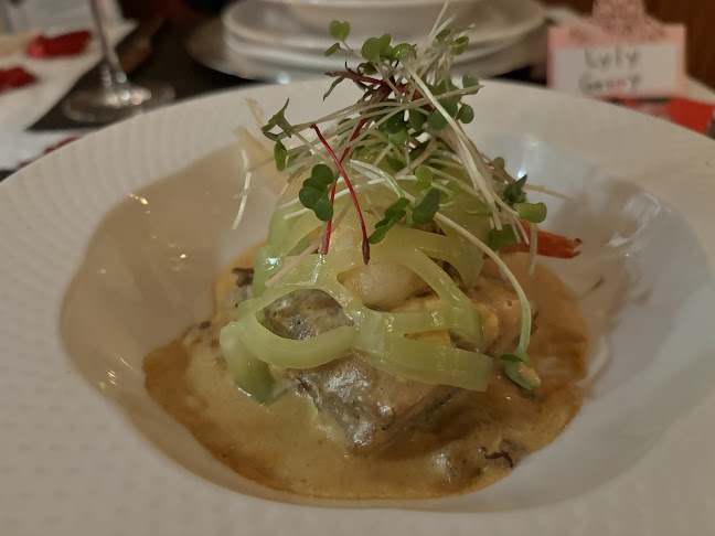 2410 St Johns St, Port Moody, BC V3H 2B1