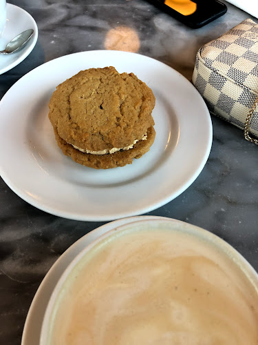 Comentarii opinii despre Butter Baked Goods Ltd