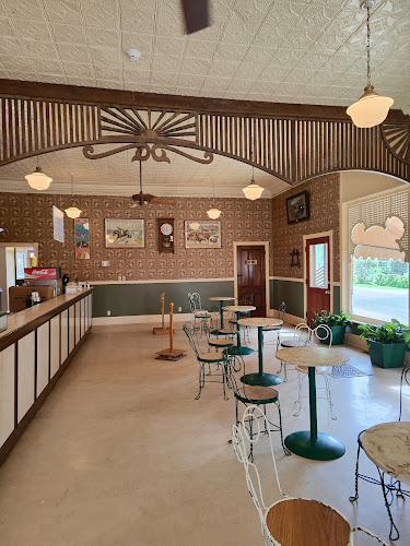 Vulcan Ice Cream Parlour 1910