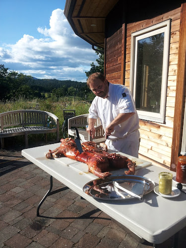 Comentarii opinii despre Little Piggy Catering