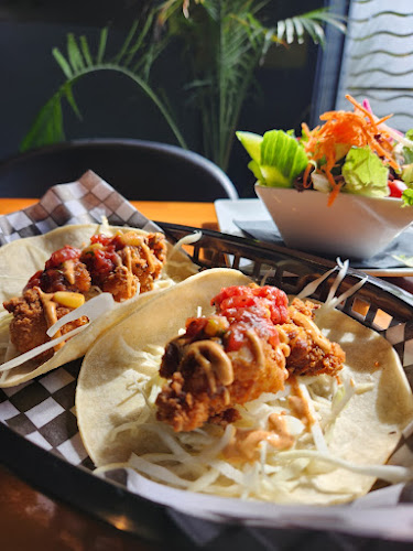 Comentarii opinii despre SoCal Restaurant & Lounge