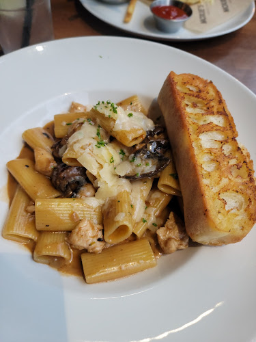 Moxies Victoria Restaurant - Victoria