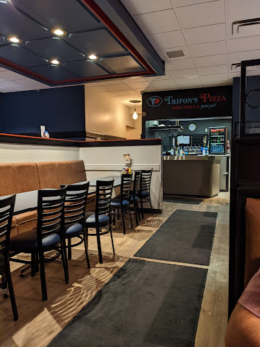 Opinii despre Trifon's Pizza & Spaghetti House în Regina - Hospitality and gastronomy