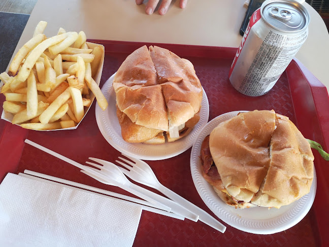 Comentarii opinii despre John Anderson Charcoal Broil Hamburgers