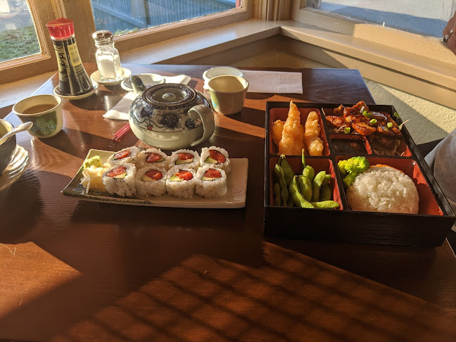 932 Fitzgerald Ave, Courtenay, BC V9N 2R5