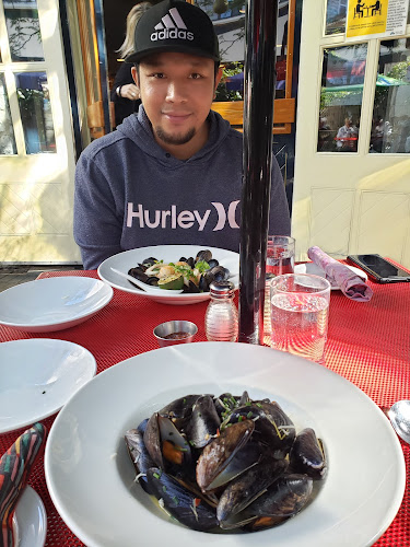 Chez Piggy Restaurant & Bar - Kingston