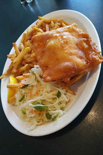 Opinii despre Churchills Fish & Chips în Oshawa - Hospitality and gastronomy