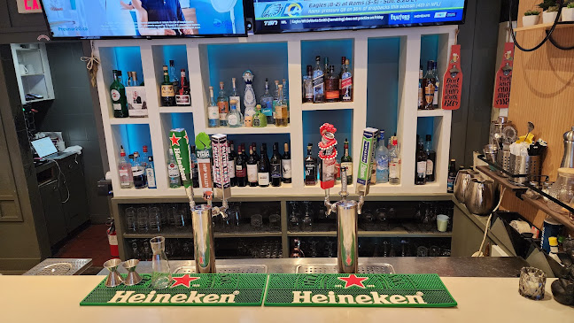 Opinii despre Johnny’s on Oak în Vancouver - Hospitality and gastronomy