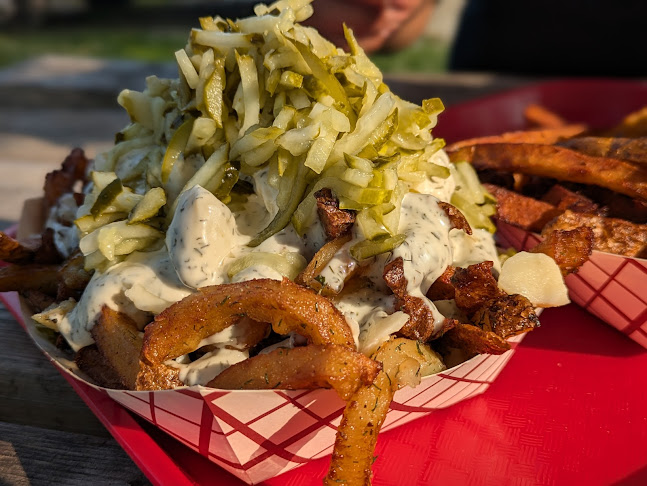 MJ's Own Munchies - Hospitality and gastronomy