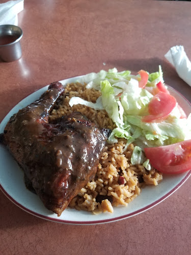 Deen's Caribbean Restaurant - Hospitality and gastronomy