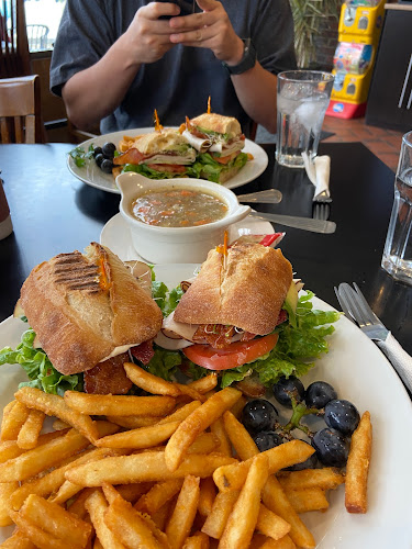 2929 St Johns St #1, Port Moody, BC V3H 4T4