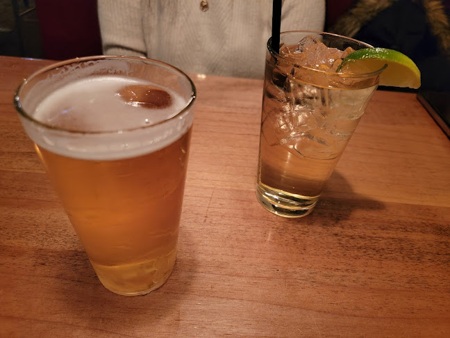 Comentarii opinii despre Smoke and Bones BBQ