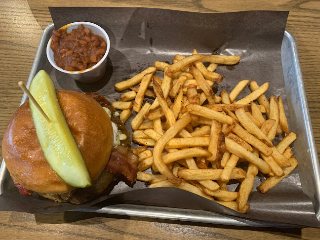 Big Rig Kitchen & Brewery - Iris - Hospitality and gastronomy