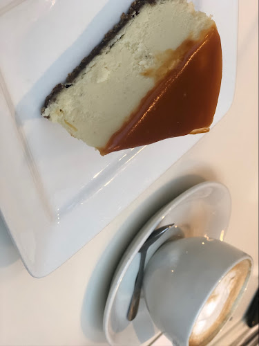 222 7 St SW, Calgary, AB T2P 0E4