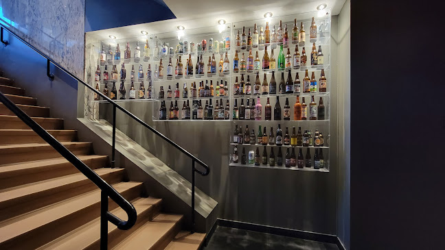 10004 Jasper Ave, Edmonton, AB T5J 1R3