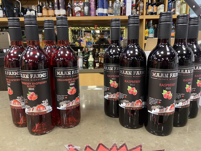 Opinii despre Garrison Wine & Liquor Merchants în Chilliwack - Hospitality and gastronomy