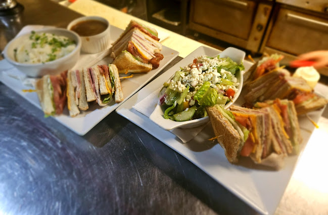 Comentarii opinii despre Leah's Bar and Grill