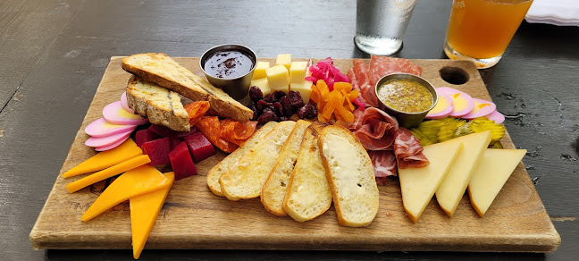 Cask & Kettle Irish Gastropub