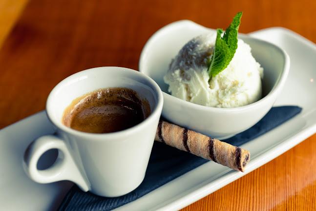 500 N Rd, Gabriola, BC V0R 1X0