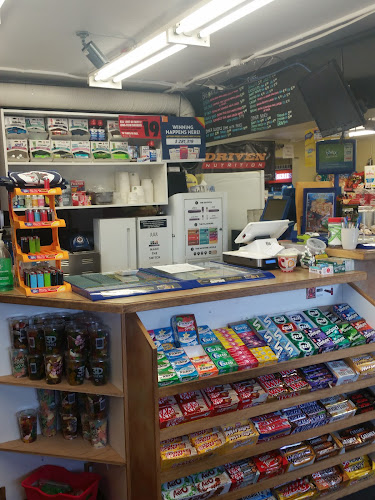 612 9th St N, Kenora, ON P9N 2S9