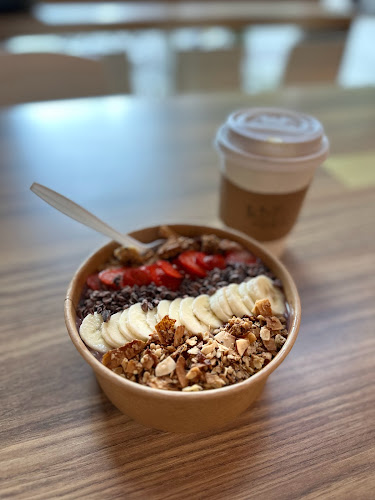 Opinii despre kb&co 104 St NW în Edmonton - Hospitality and gastronomy