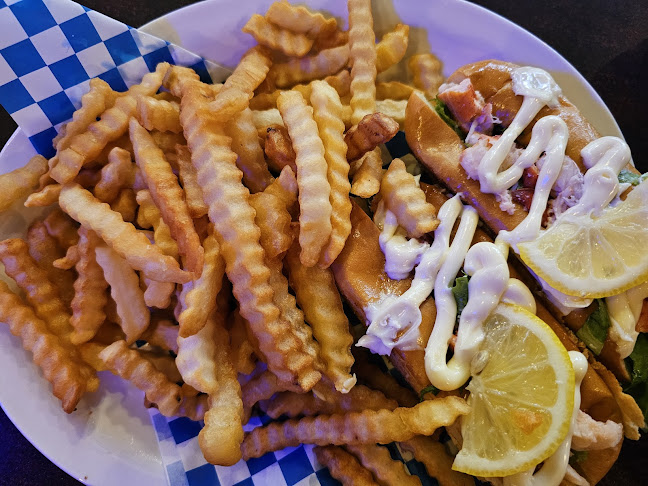 Uptown Pub Down Under - Saint John