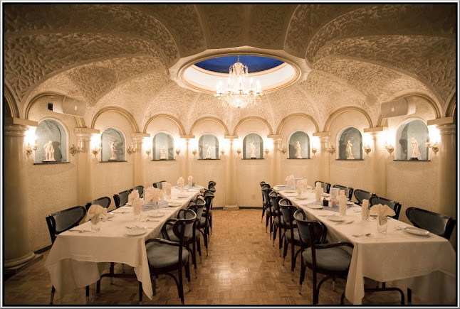 Thanasi's Olympus Greek Restaurant