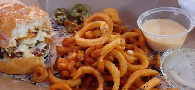 61 Sherbrook St, Winnipeg, MB R3C 2B3