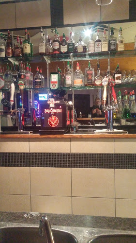 Leah's Bar and Grill - Red Deer