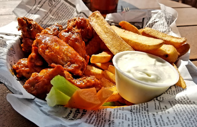 72 Bolton Sports Cafe - Hospitality and gastronomy