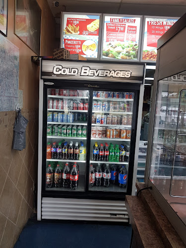 Comino's Pizza & Wings