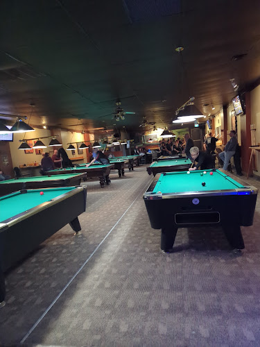 Opinii despre Classics Billiards Bar & Grill în Winnipeg - Hospitality and gastronomy