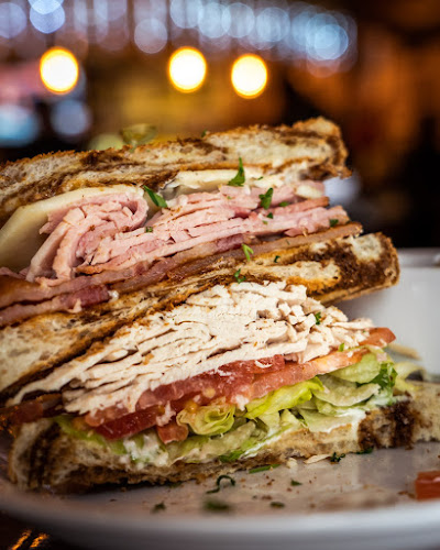 Leopold’s Tavern Warman - Warman