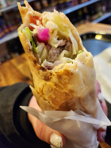 La Pita Halal Shawarma & Grill