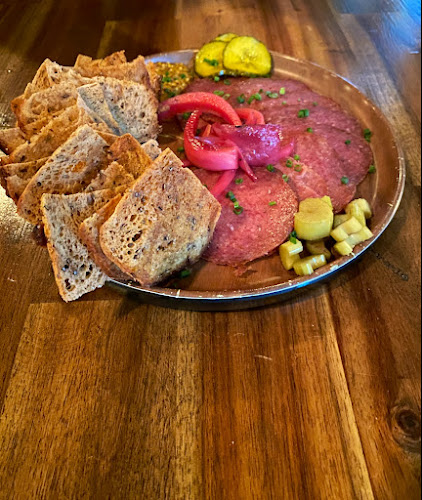 10 York St, Ottawa, ON K1N 5S6