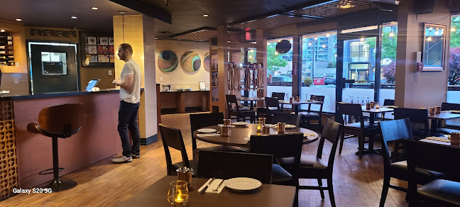 116 E 15th St, North Vancouver, BC V7L 2P9