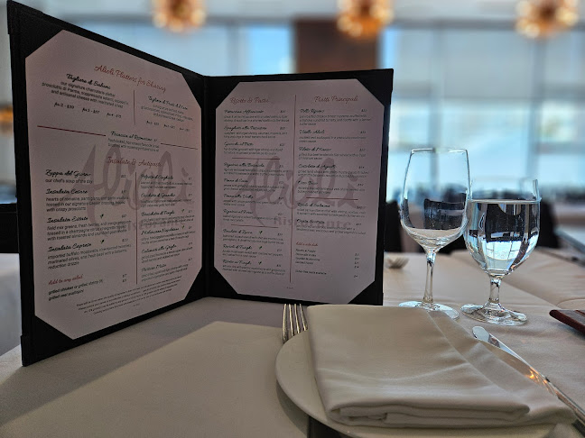 350 Burnhamthorpe Rd W, Mississauga, ON L5B 0N1