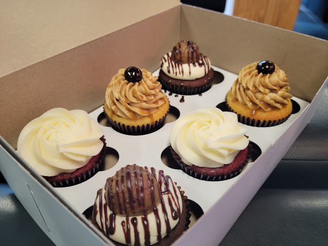 Caked With Love Co. - Hospitality and gastronomy