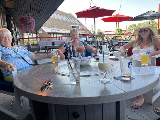 O2's West - Edmonton