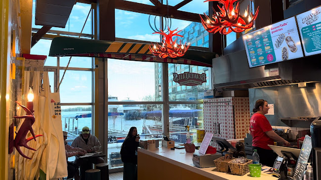 145 Queens Quay W, Toronto, ON M5J 2H4