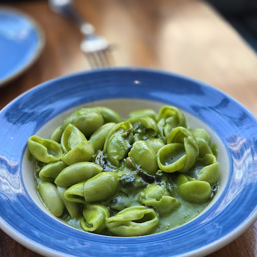 633 King St W, Toronto, ON M5V 1M5