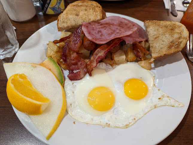 Chateau Brock Restaurant - Brockville