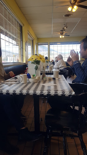 Terry's Comfort Food With Attitude - Pita Nutso fine dining - Hospitality and gastronomy