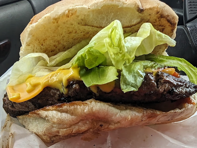 L'Il Mom's Chip Wagon - Hospitality and gastronomy