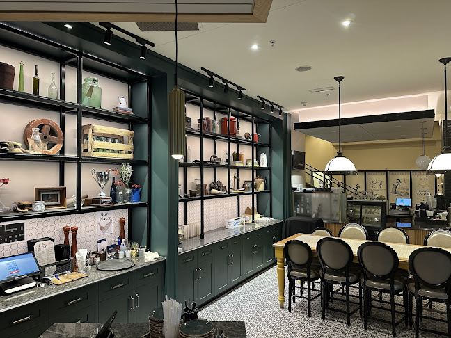 50 Stone Rd W, Guelph, ON N1G 0A9