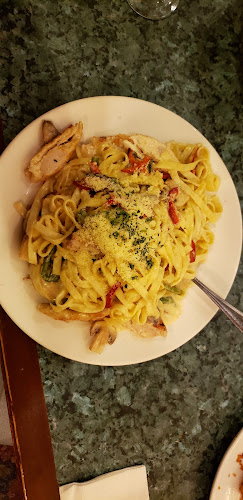 Peter's on Eglinton Restaurant - Hospitality and gastronomy