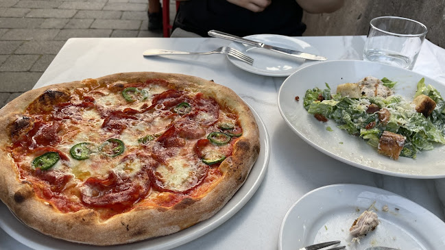 Pie Bar - Hospitality and gastronomy