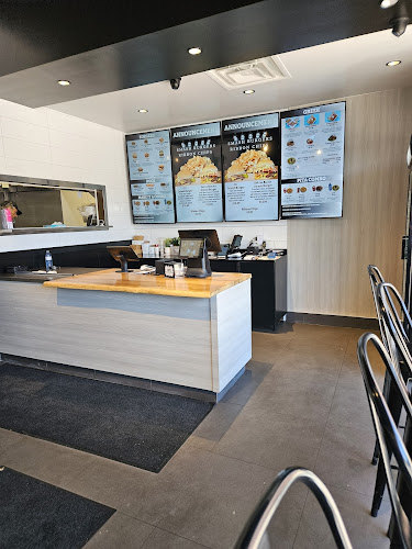 Lil' Louie's Eats & Sweets