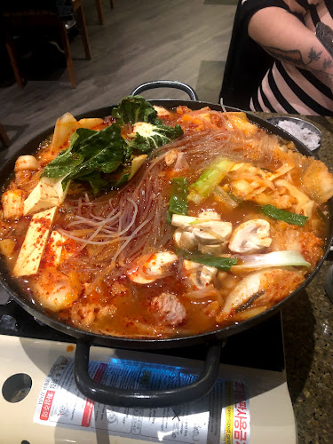 33 Bayfield St, Barrie, ON L4M 3A6